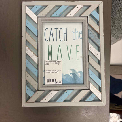"Catch the Wave" picture frame