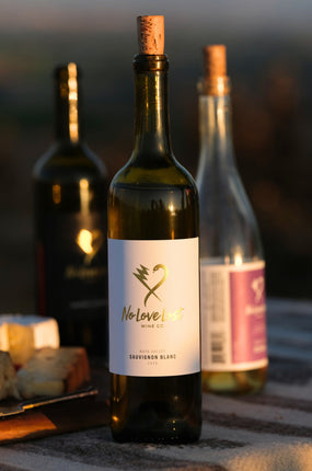 No Love Lost Sauvignon Blanc bottle
