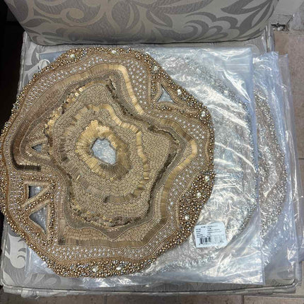 Kim Seybert Beaded Agate Placemat in Champagne/Crystal