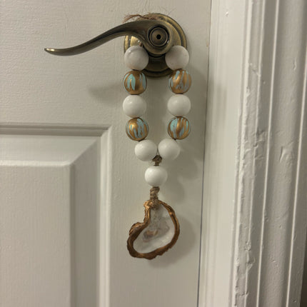 Oyster door hanger