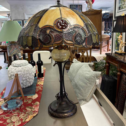 Tiffany-Style Lamp with Antiqued Bronze Base
